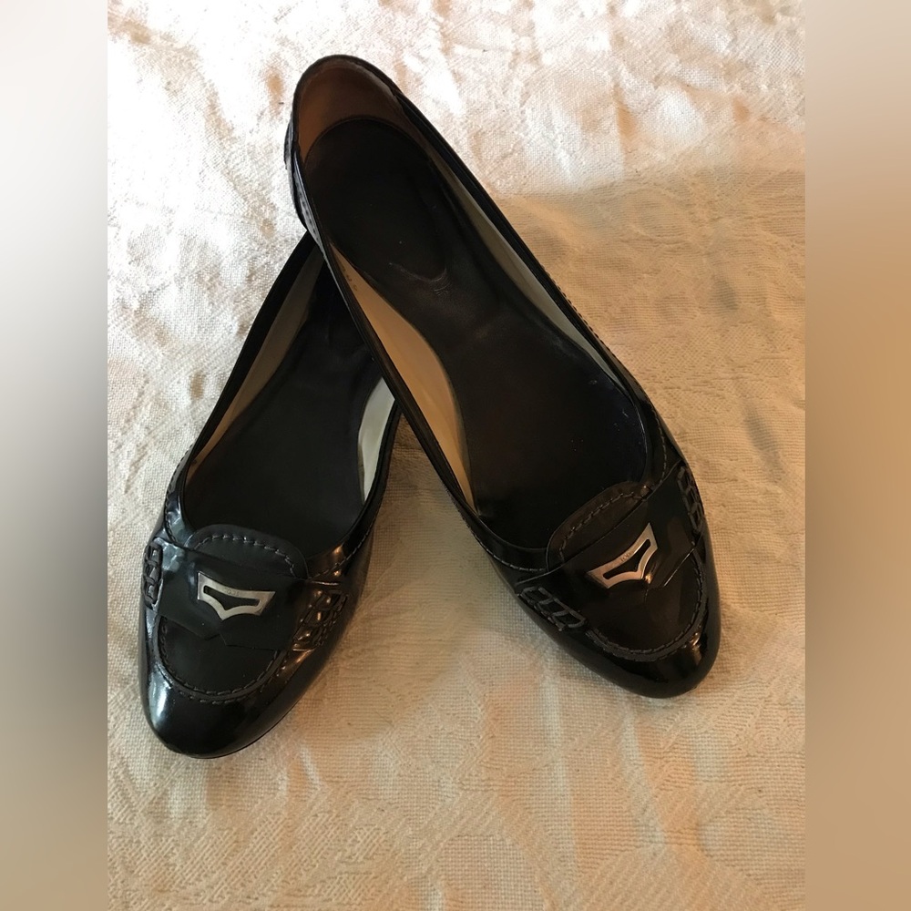 Tod’s driving loafers